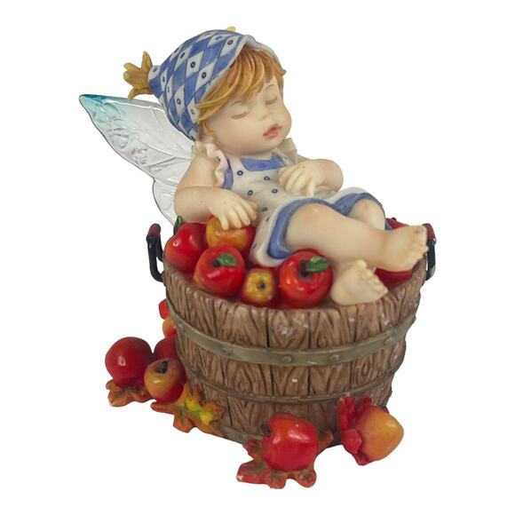 VTG My Little Kitchen Fairies APPLE PICKER FAIRIE In Barrel of Red Apples Figure - Picture 1 of 8